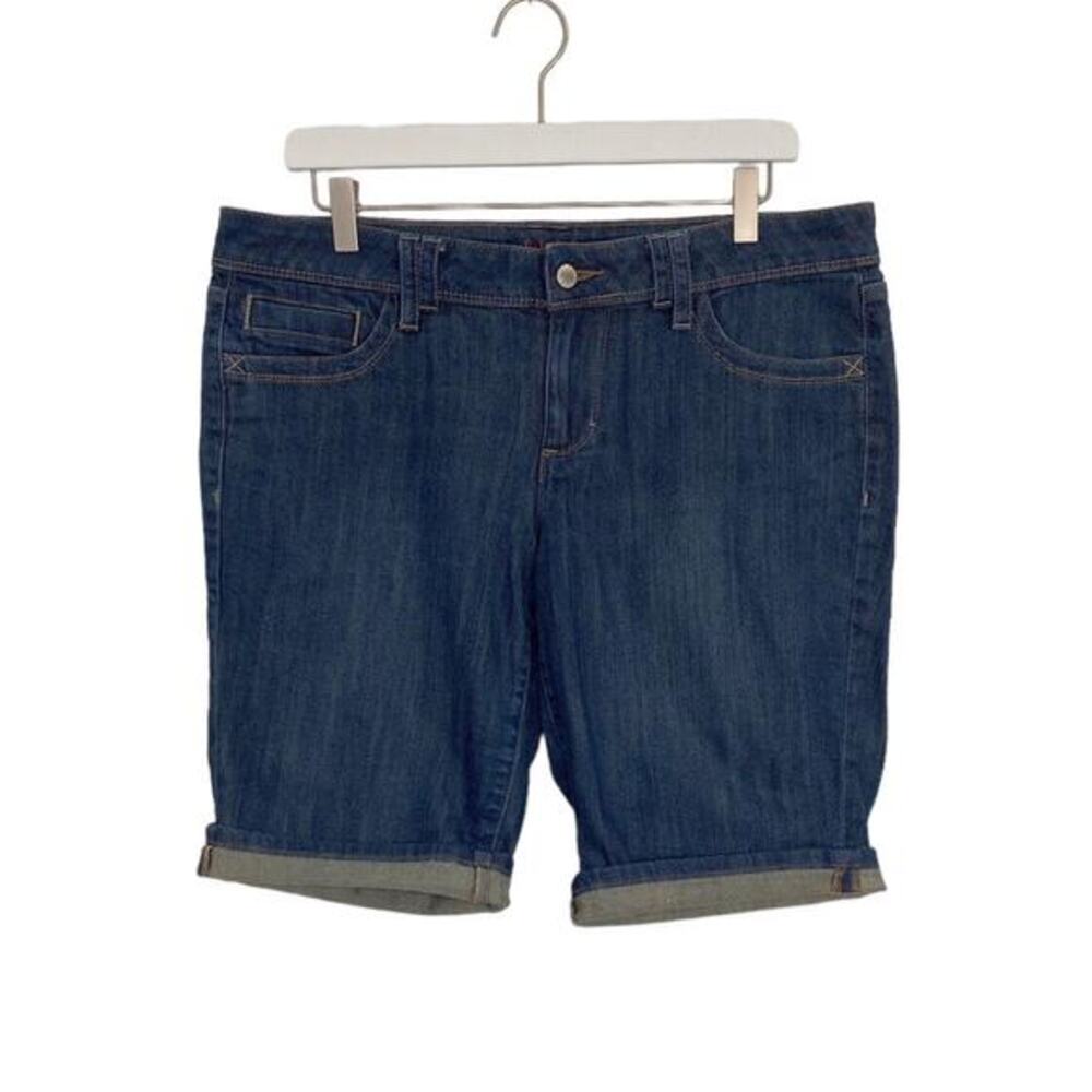 Elle Shorts Womens Size 12 Blue Bermuda Stretch Dark Wash‎ Rolled Hem 5 Pocket